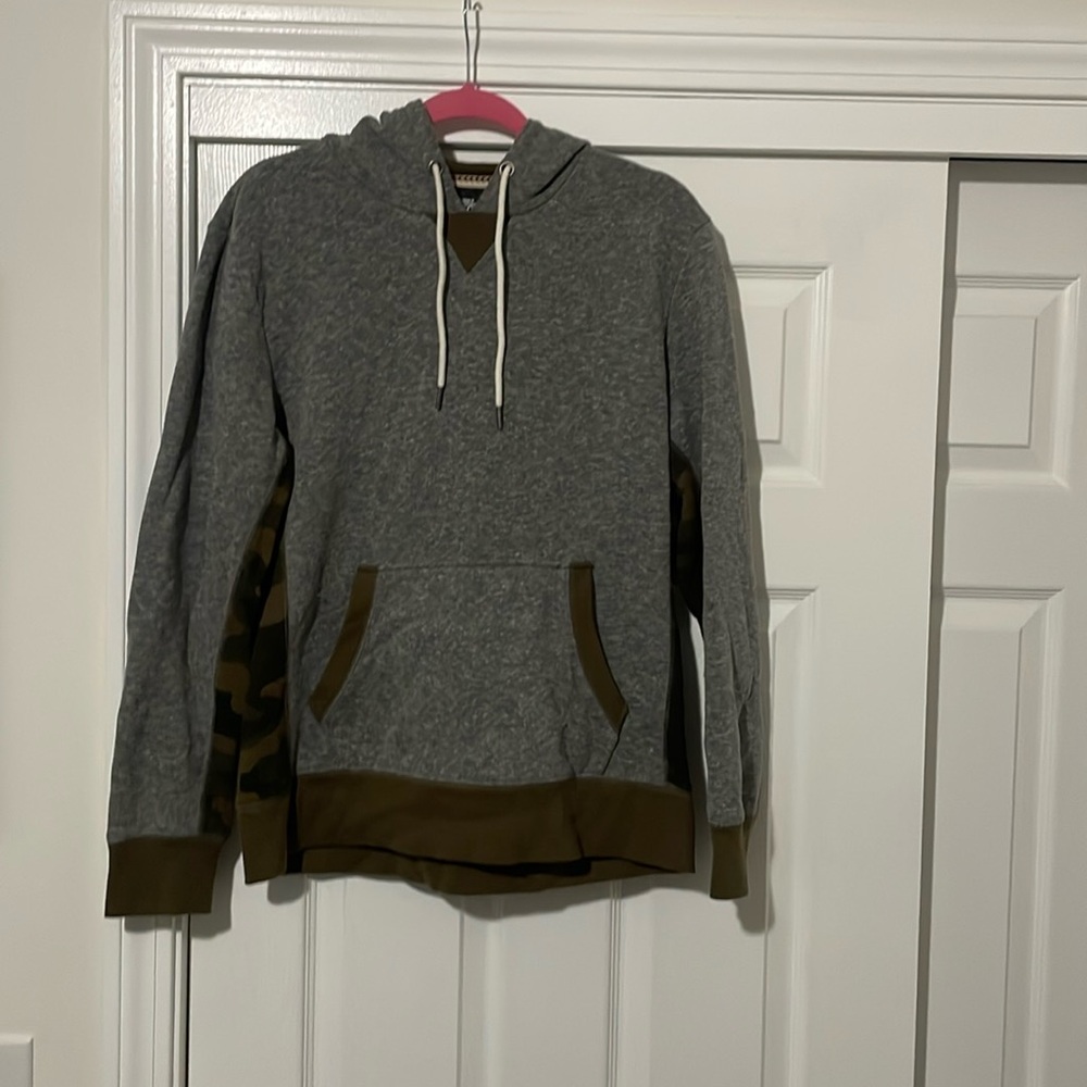 American rag gray/camo hoodie size M